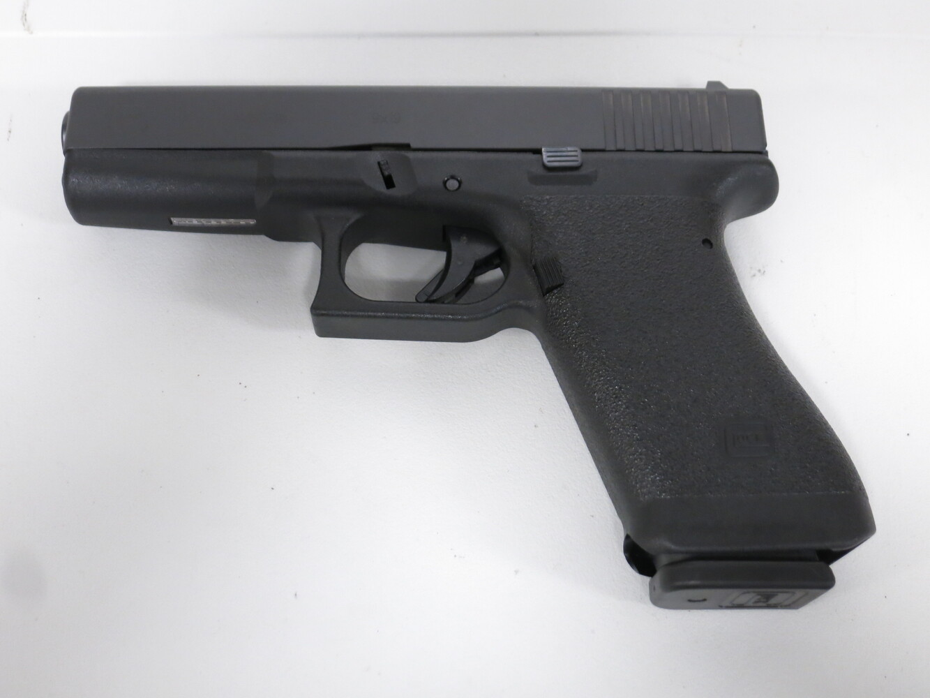 Glock 17 Gen 1-img-1