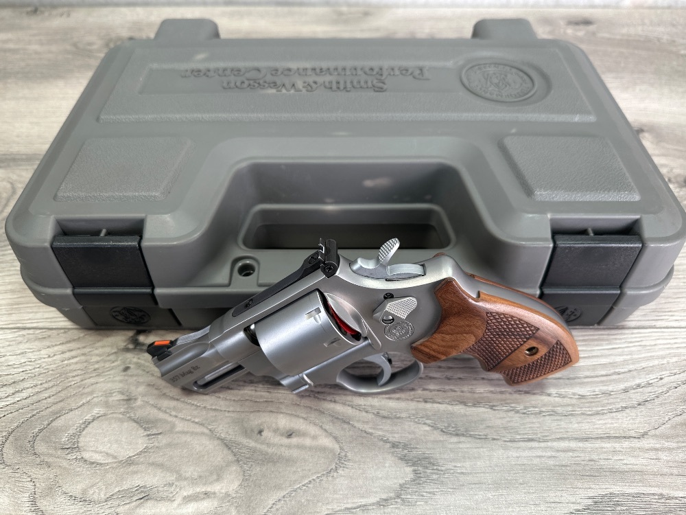 Smith & Wesson M627-5 Performance Center 357 MAG 2.625-inch barrel-img-0