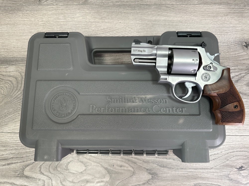 Smith & Wesson M627-5 Performance Center 357 MAG 2.625-inch barrel-img-1