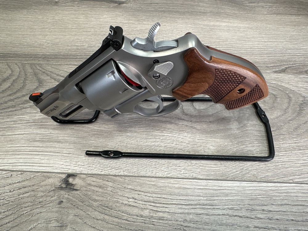 Smith & Wesson M627-5 Performance Center 357 MAG 2.625-inch barrel-img-4