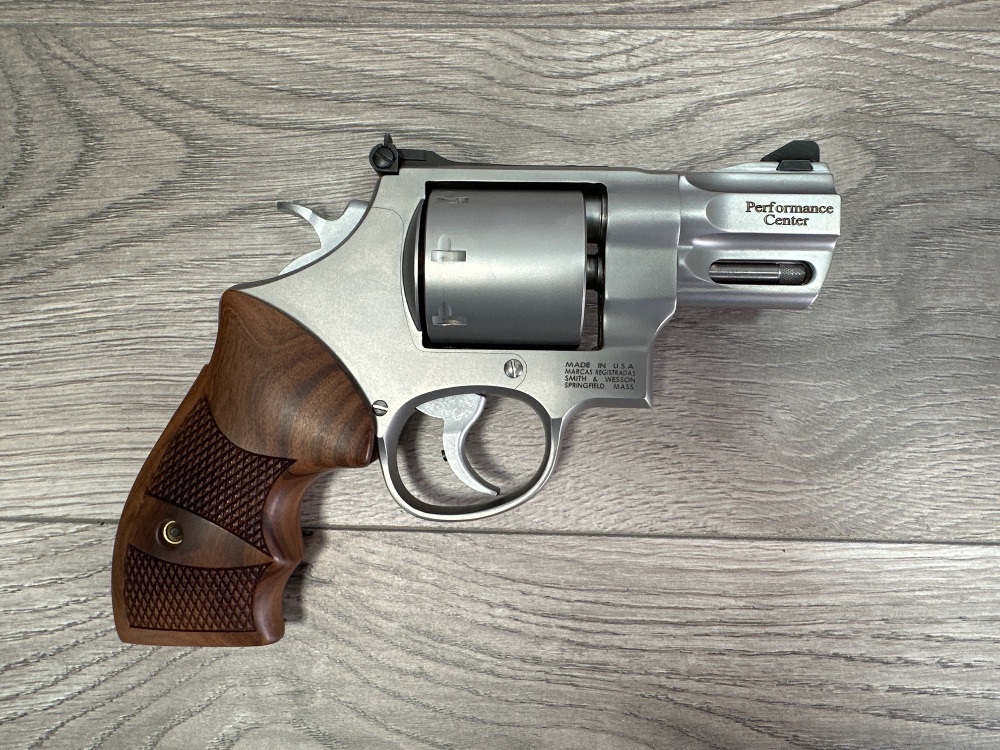 Smith & Wesson M627-5 Performance Center 357 MAG 2.625-inch barrel-img-7