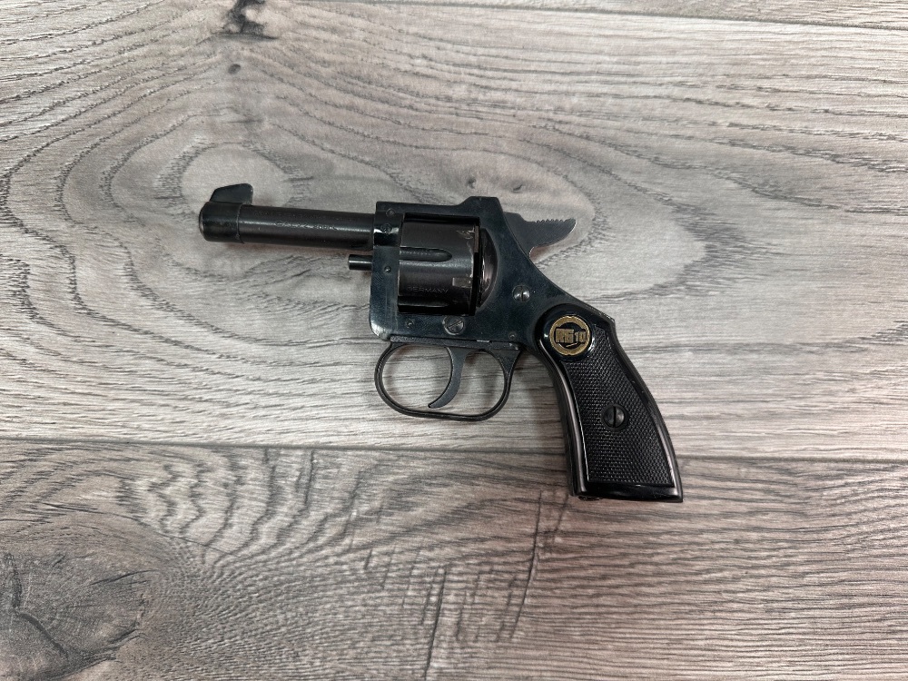 ROHM RG10 22 short revolver. For parts or repair.-img-3