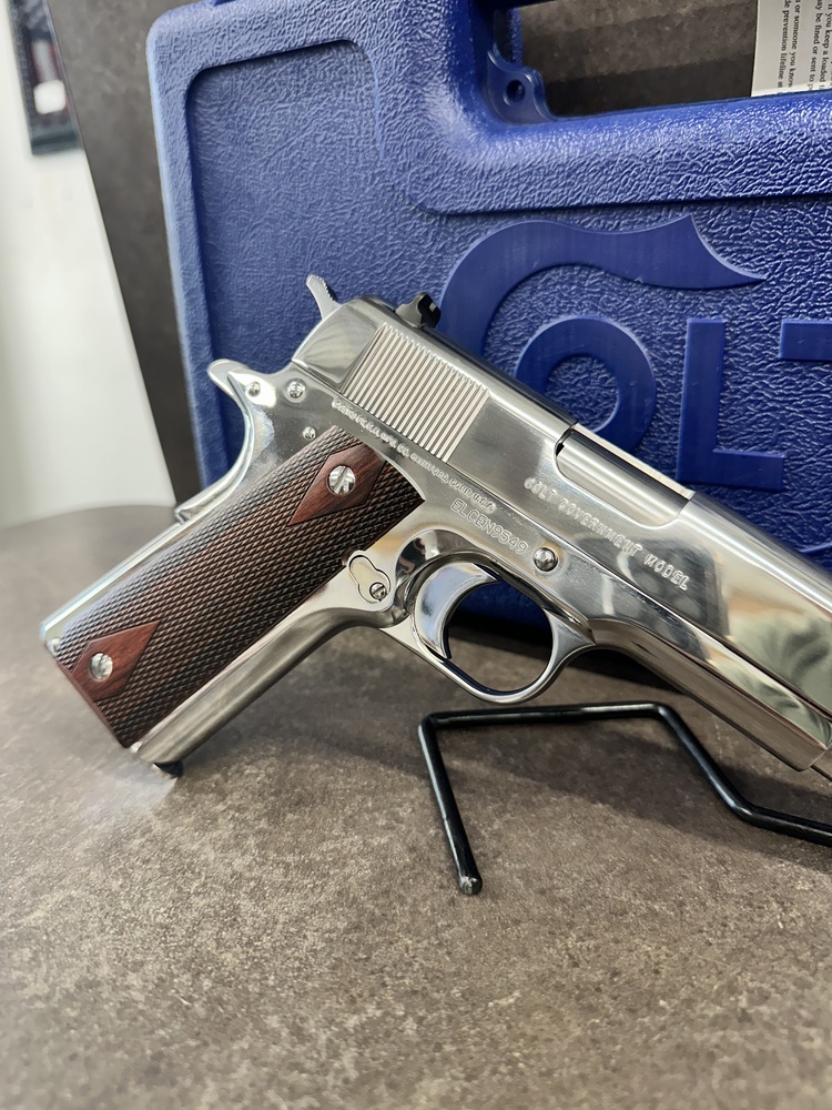 COLT CUSTOM 1911 GOVERNMENT 38 SUPER 5 INCH BARREL Semi Auto -img-2