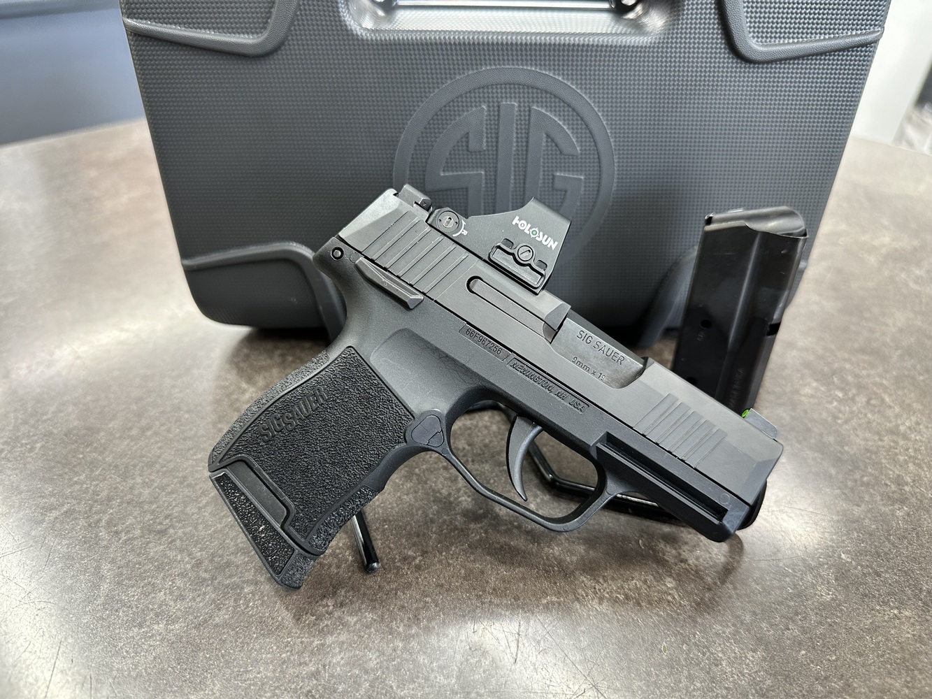 SIG SAUER P365 w Holosun HE407K-GR X2 RED DOT-img-4