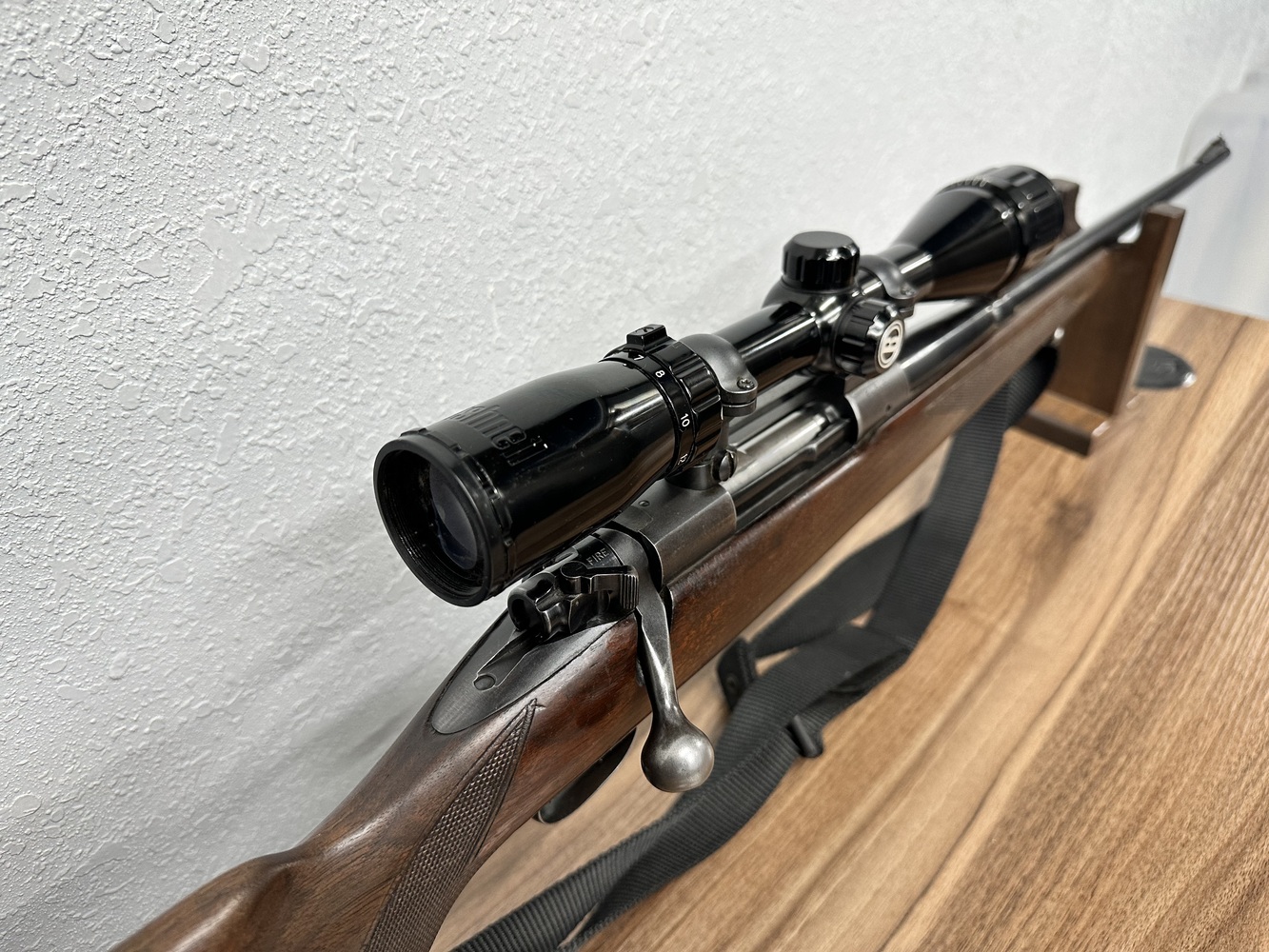 Winchester 70 Bolt Action 30-06 24 inch barrel Bushnell Scope Sportsman -img-4