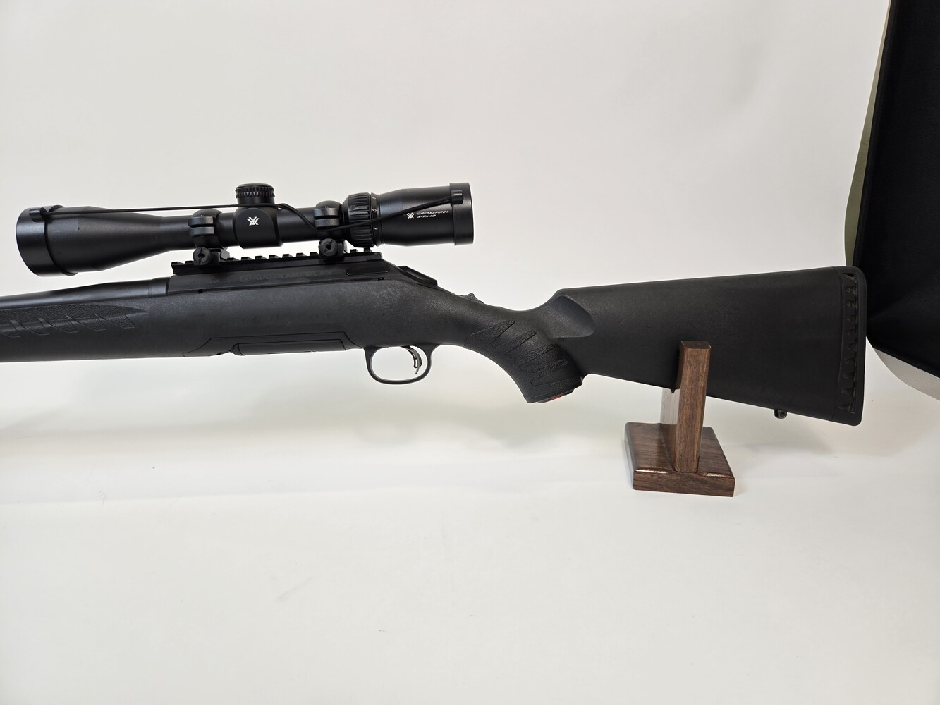 Ruger American 308win Bolt Action Rifle 22inch barrel w VORTEX 3-9X40 -img-1