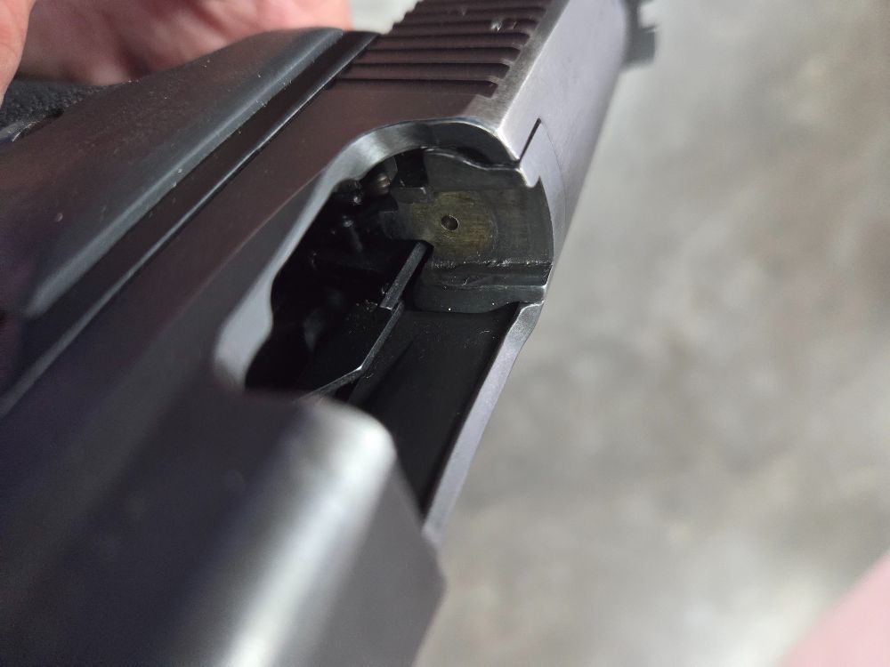 Sig Sauer P226 9mm-img-1