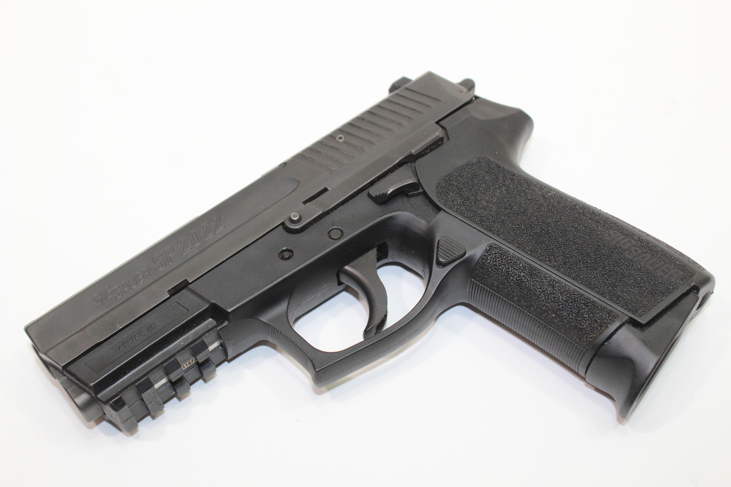 Sig Sauer SP2022 9mm Pistol 15+1 3.9 BBL Used-img-4