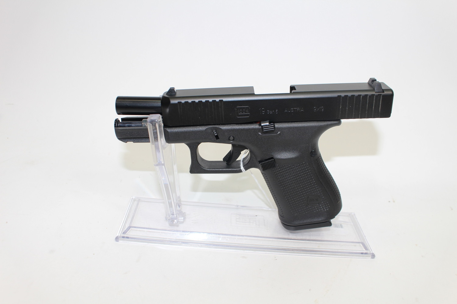 Glock 19 Gen5 9mm 2 Mags 15+1 No Box Used-img-1