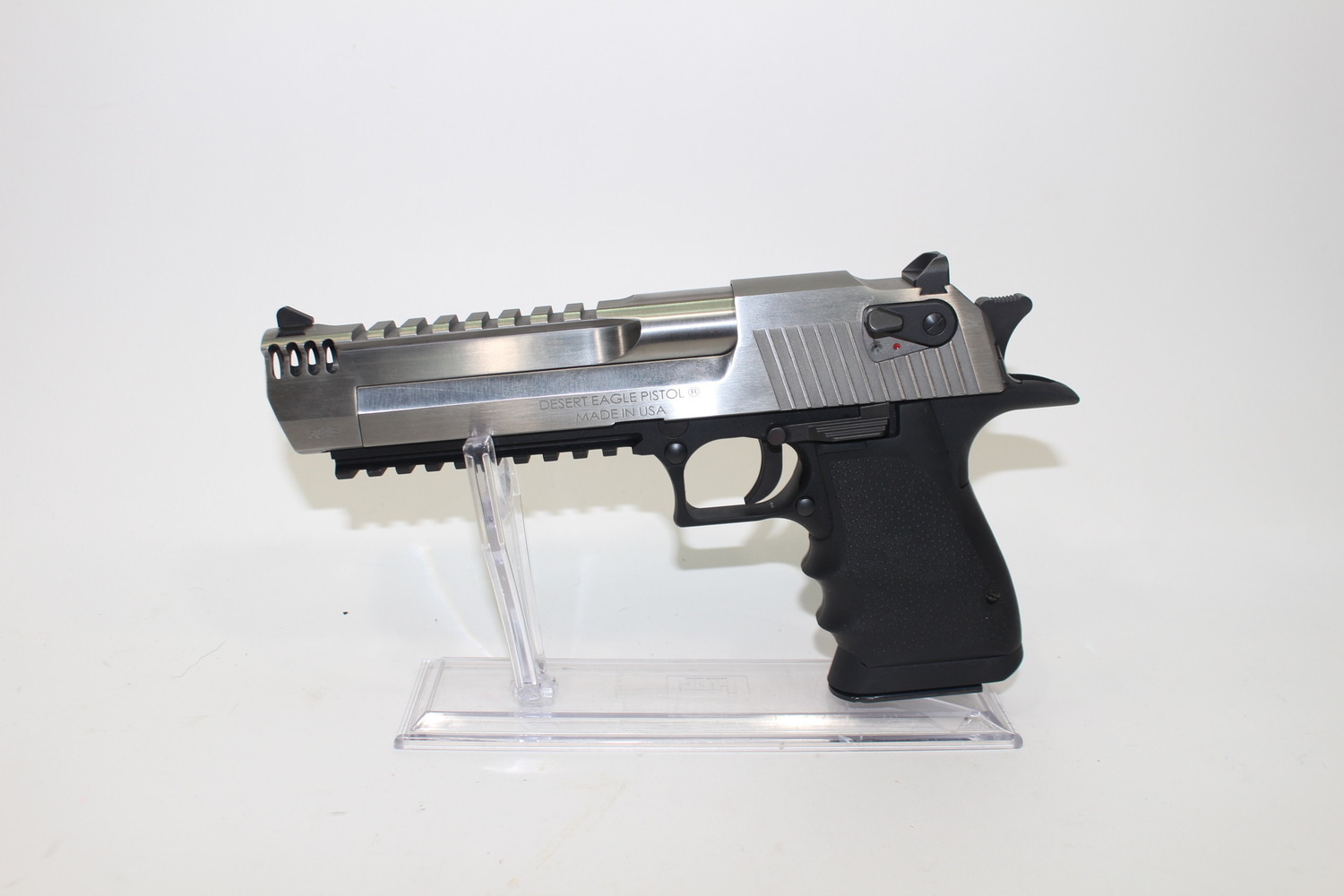 Magnum Research Desert Eagle 50 AE 6'' BBL Stainless Like New-img-4