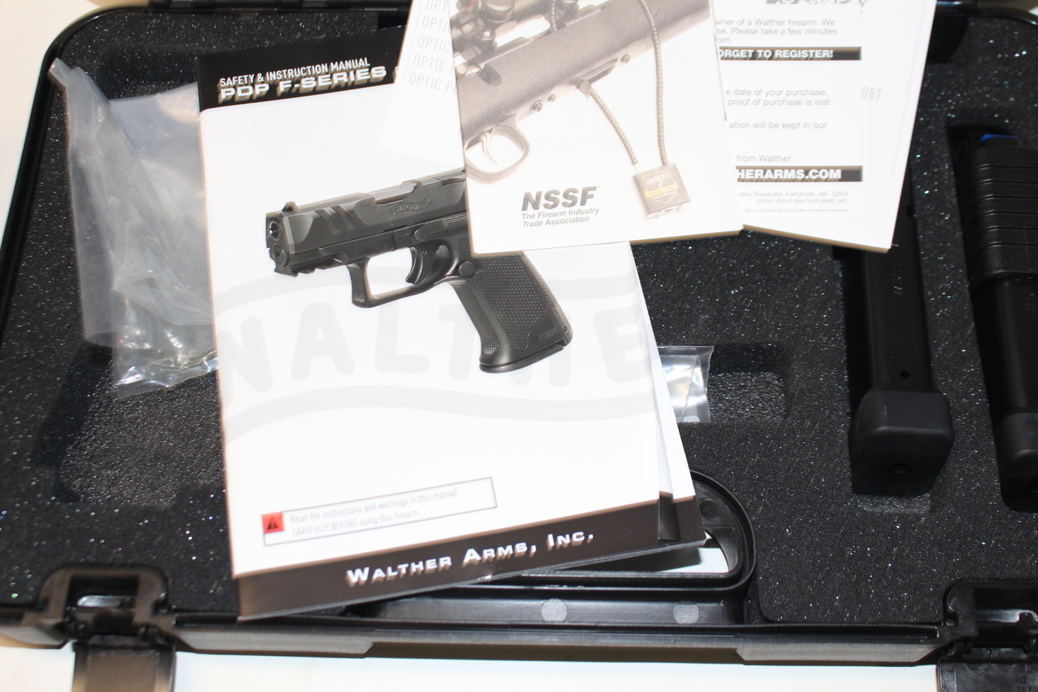 Walther PDP 9mm 4 BBL 18+1 Original Box Like New-img-2