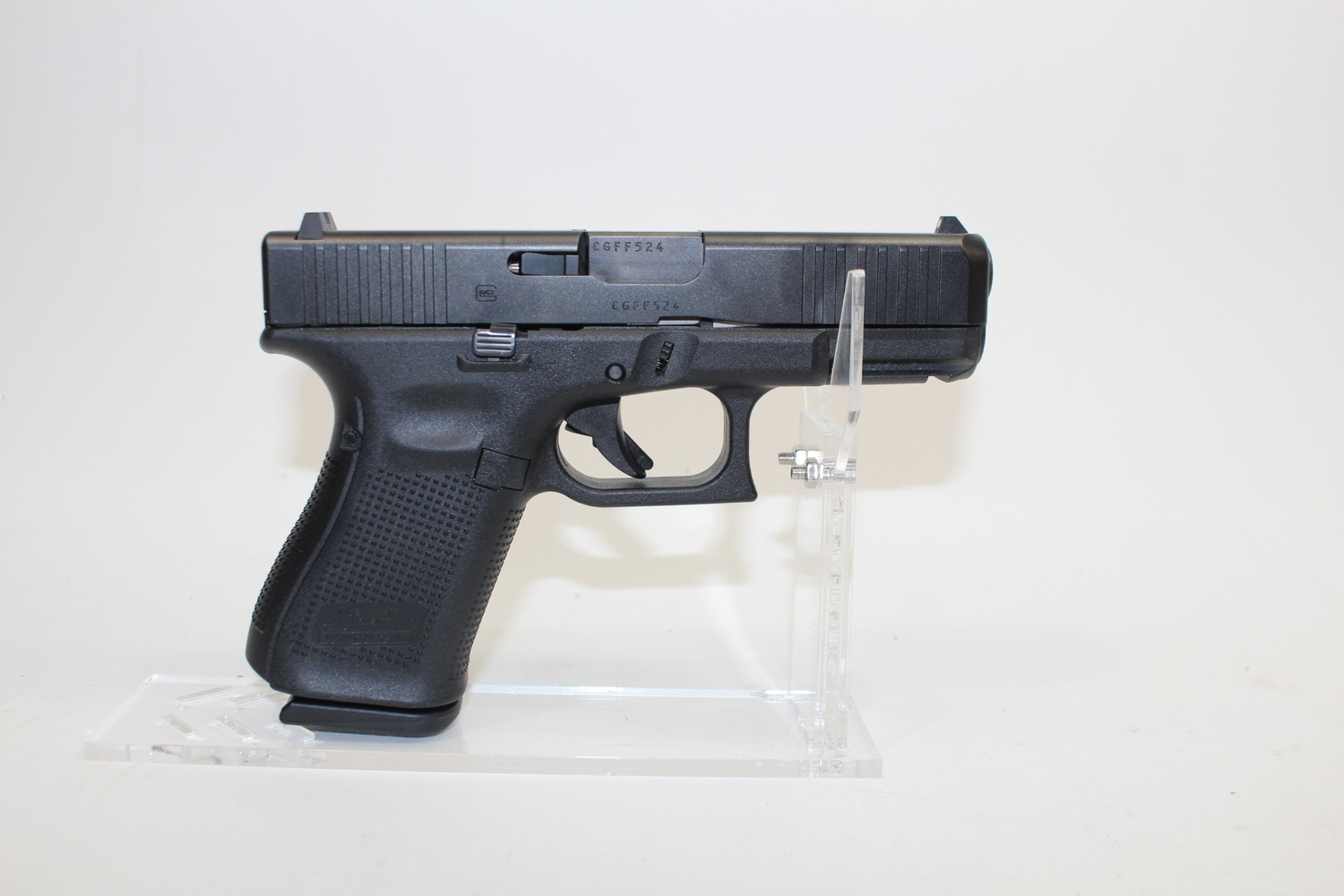 Glock 19 V 9mm V-Series 4.02 Marksman BBL (3) 15rd Mags Original Box Used-img-2