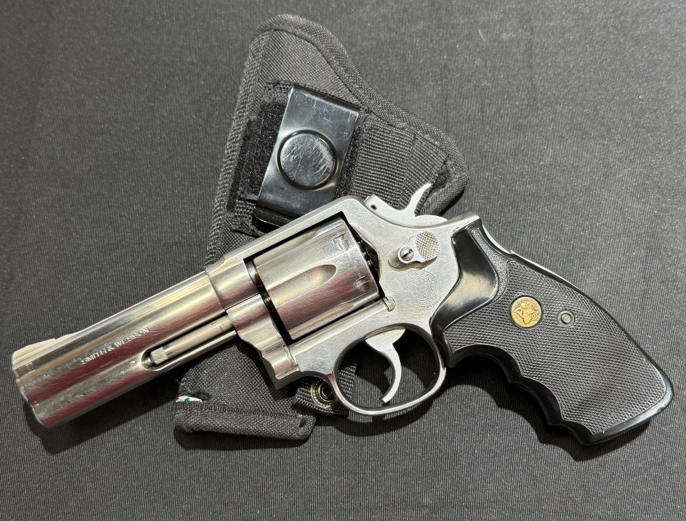 Smith & Wesson Model 681-1 .357 Magnum – Apparent Canadian LE DAO Trade-In -img-0