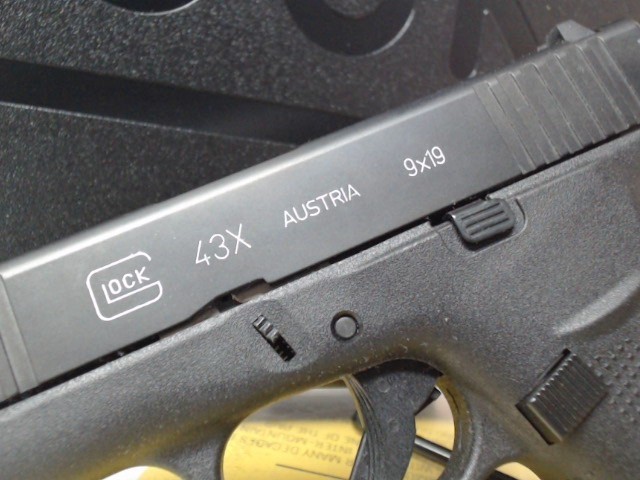 Glock 43X Subcompact 9mm. 3 mags. `We the People` Back plate. VERY Nice Gun-img-1