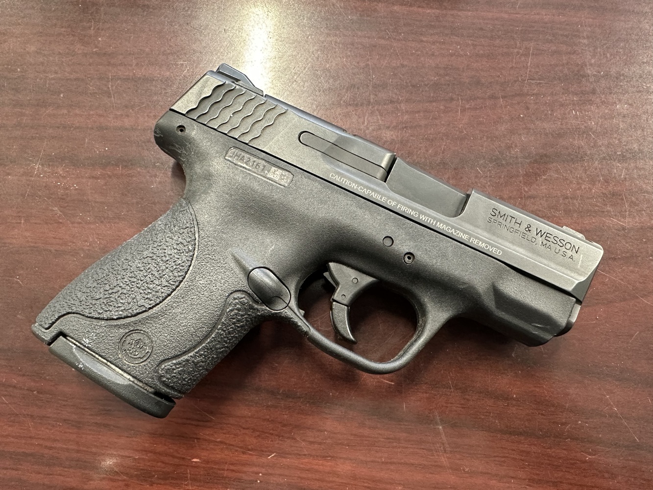 Smith & Wesson M&P9 Shield-img-1