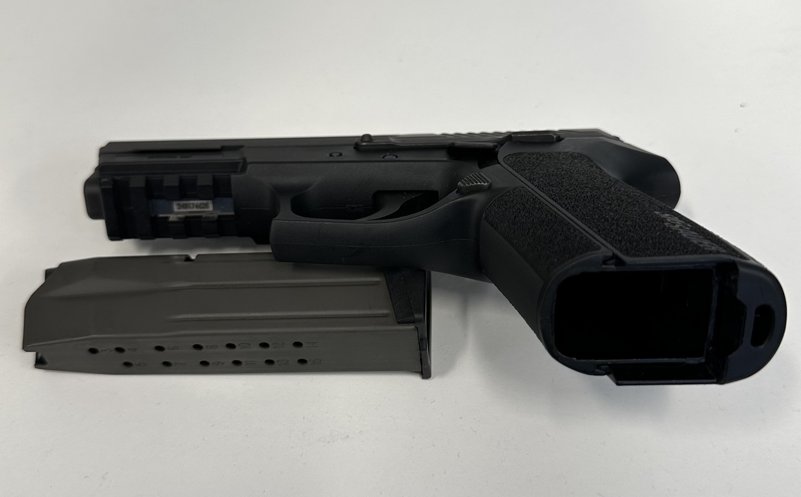 Sig Sauer SP2022-img-5