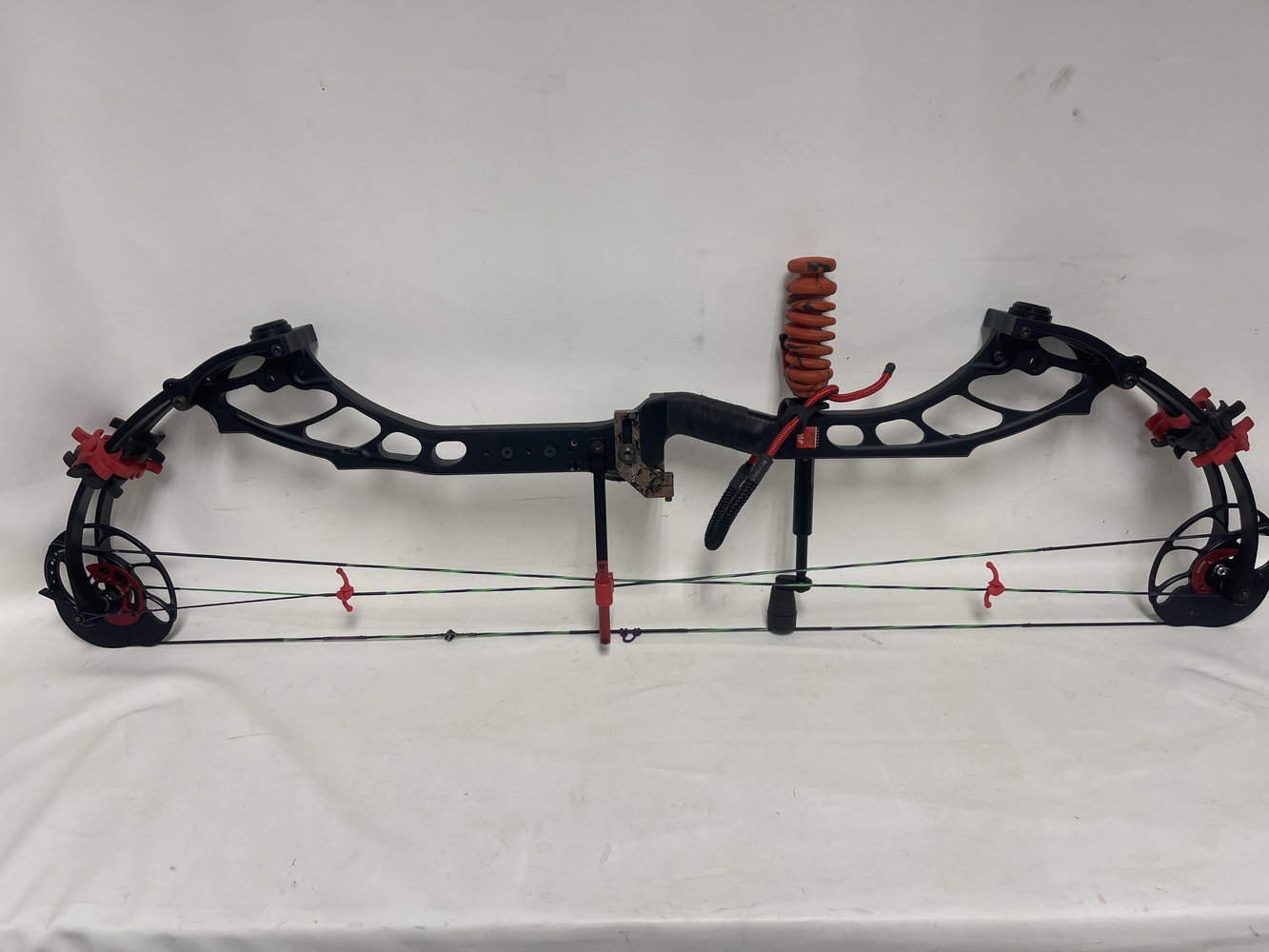 PSE Supra Max Target Bow  RIGHT HANDED COMPOUND BOW -img-0