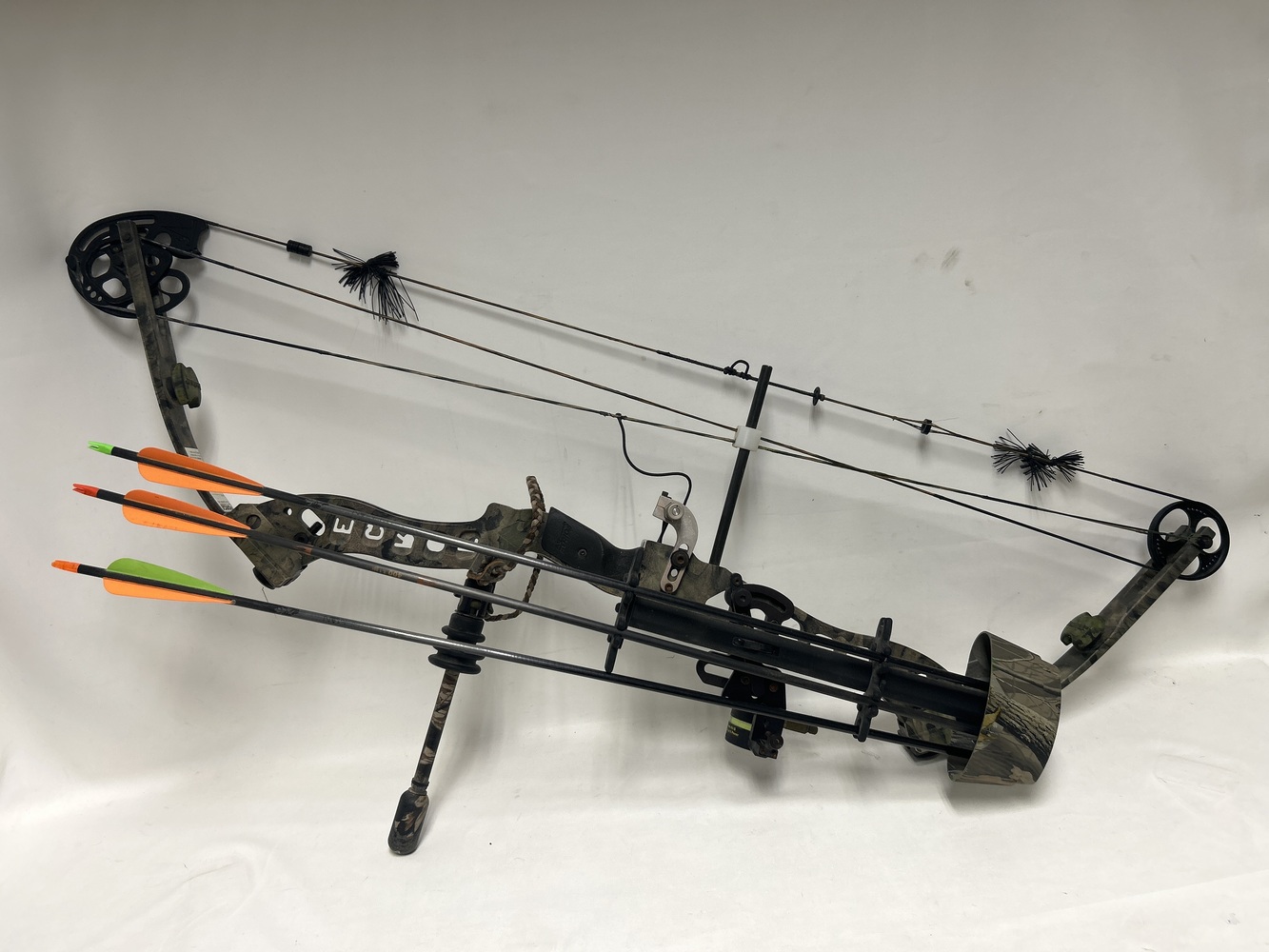 FORGE F2 COMPOUND BOW -img-4