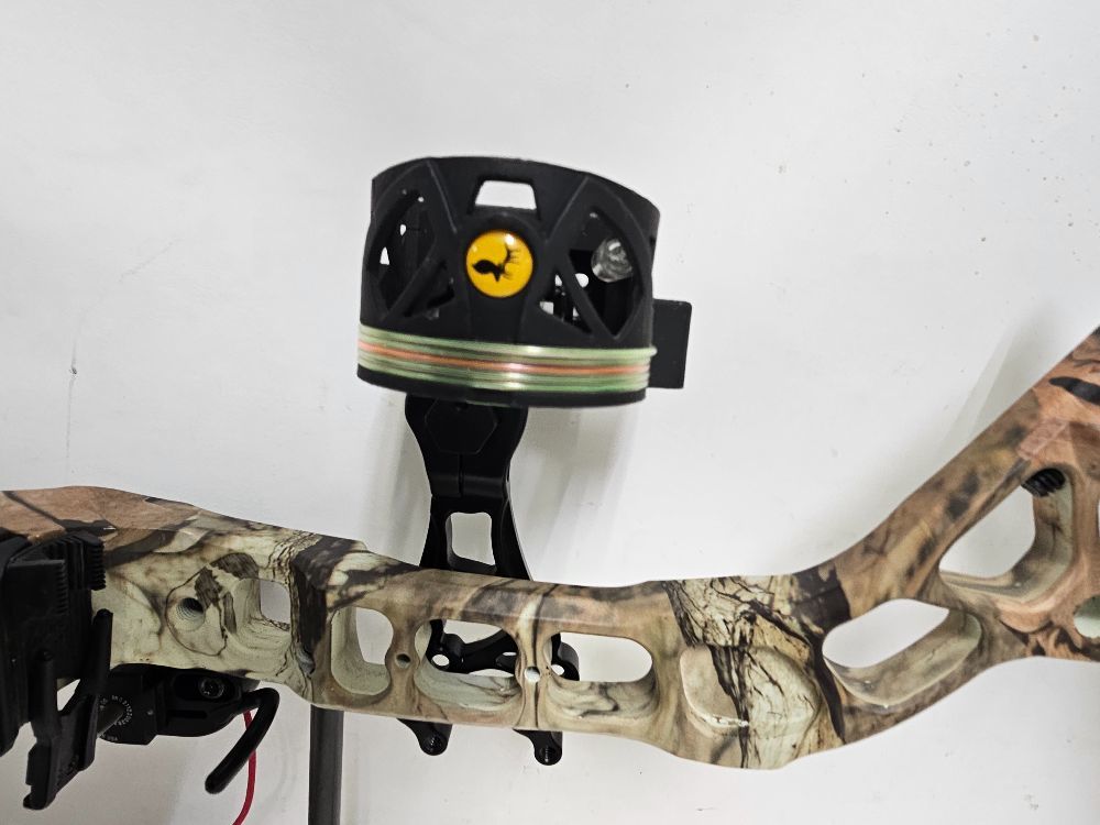 BOWTECH FUEL COMPOUND BOW 70LB DW-img-1