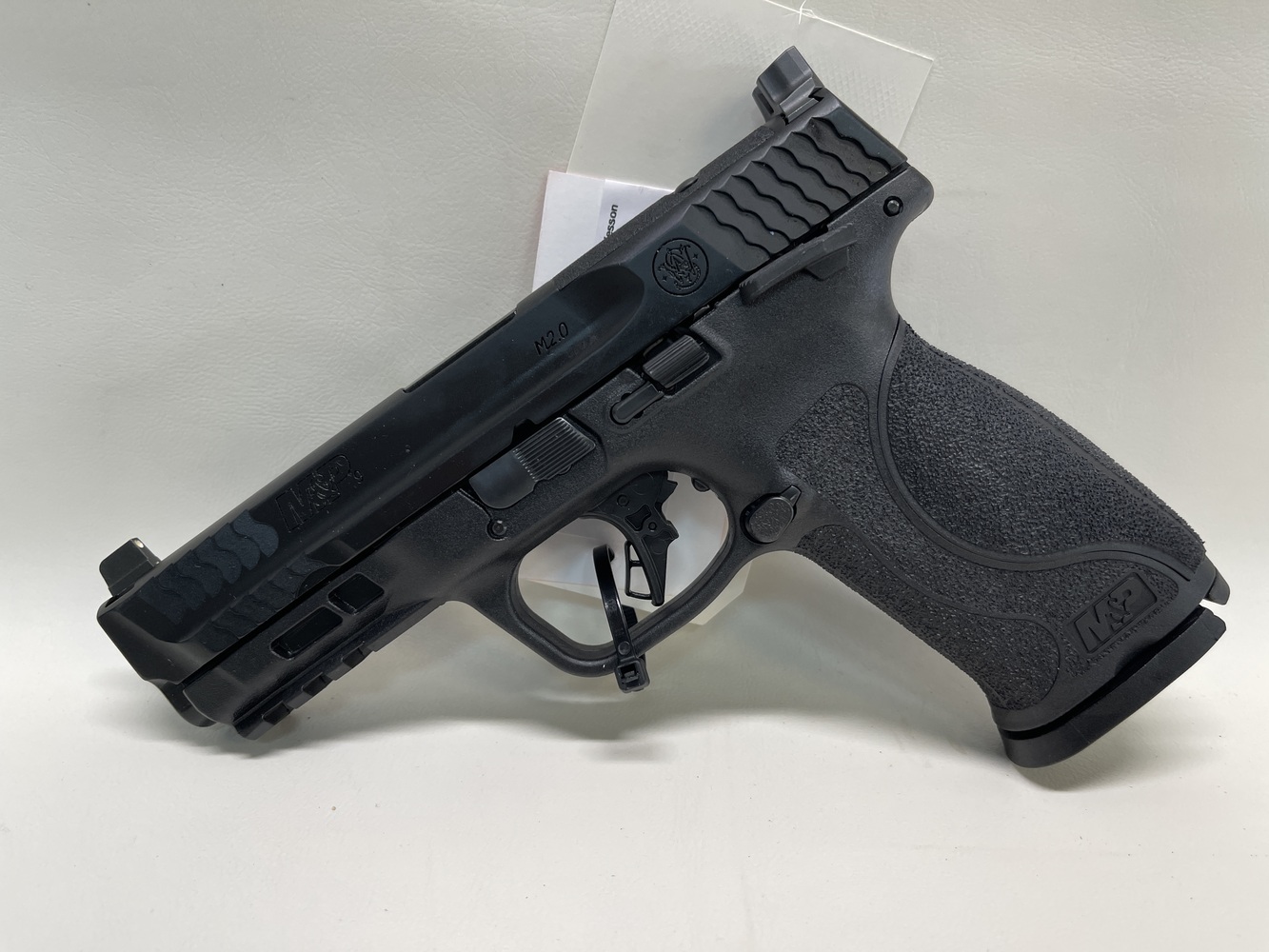 Smith & Wesson M&P9 M2.0 9MM 022188889581-img-1