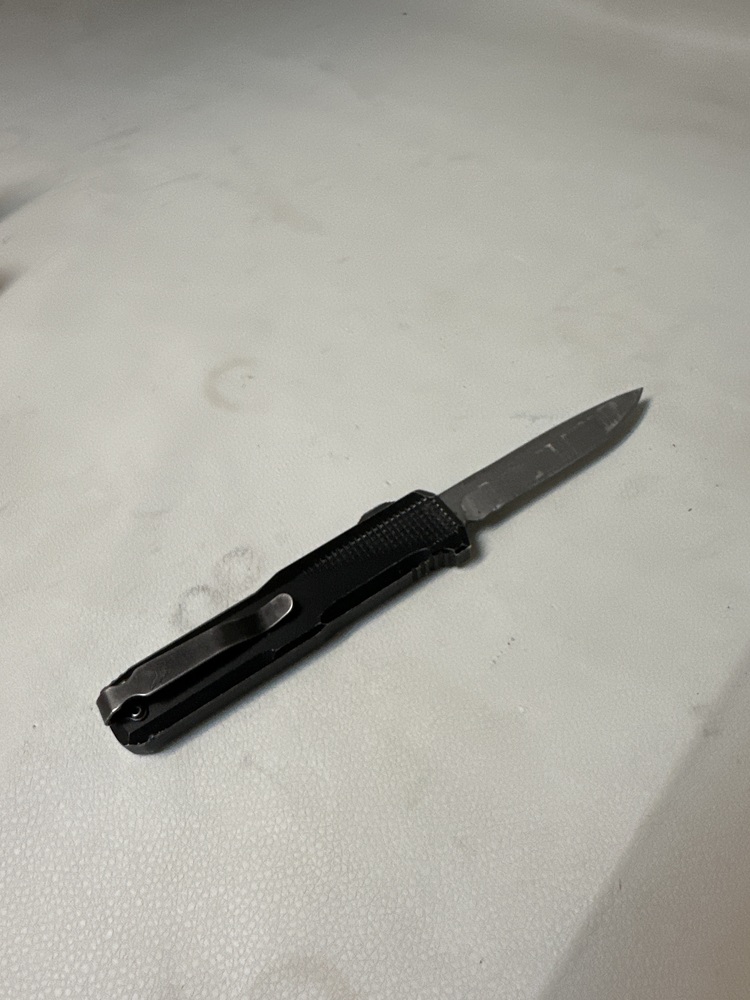BENCHMADE 4600 OTF KNIFE - BLACK-img-2