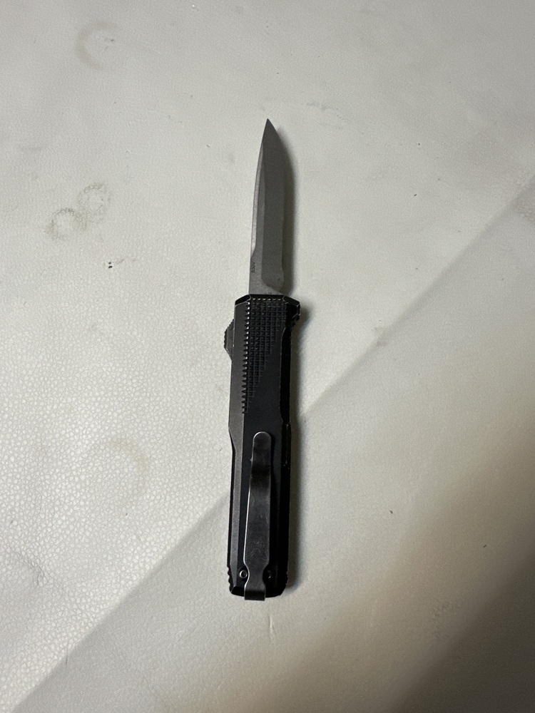 BENCHMADE 4600 OTF KNIFE - BLACK-img-5