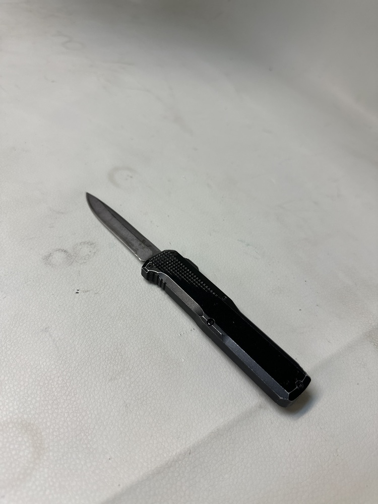 BENCHMADE 4600 OTF KNIFE - BLACK-img-6