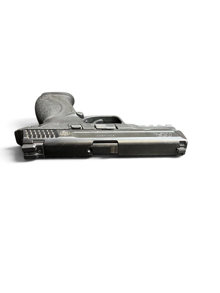 Smith and Wesson MP .40-img-4
