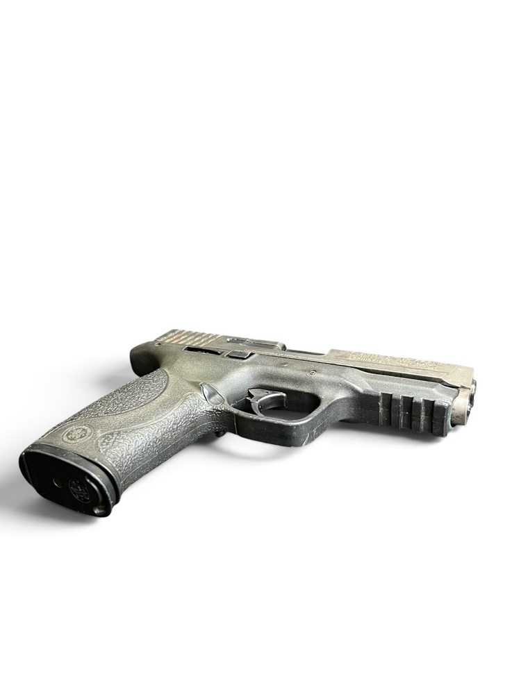 Smith and Wesson MP 40-img-6