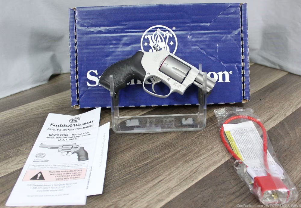 NIB SMITH & WESSON 637 REVOLVER, 38 SPL, 1.875, 5 RND, 163050-img-1