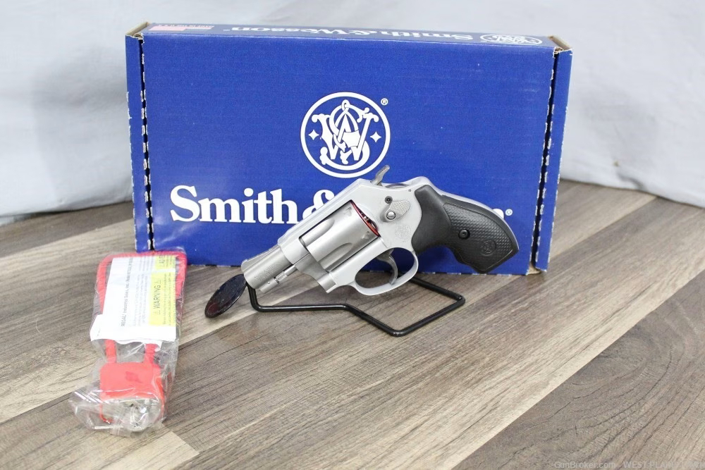 NIB SMITH & WESSON 637 AIRWEIGHT REVOLVER, .38 SPL, 1.875",5 RND,163050-img-0