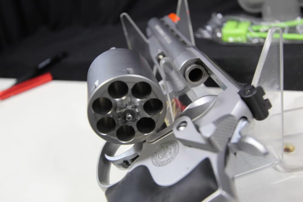 LNIB VERY NICE SMITH AND WESSON 686-6 PC 357 MAG REVOLVER 5", 7 RD 11760-img-6