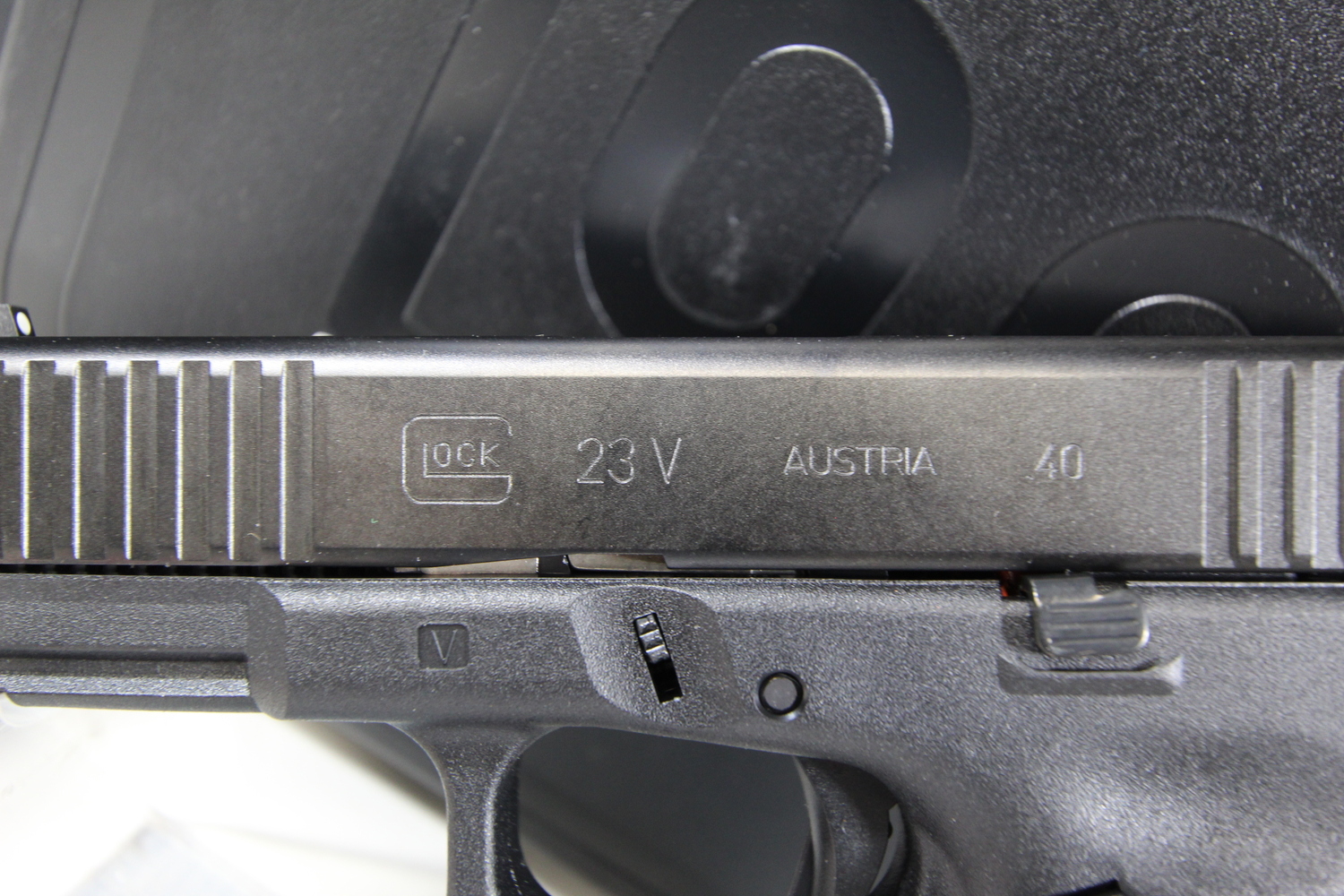 NIB GLOCK 23V SEMI AUTO 40 S&W 4", 13+1 PV2350203-img-2