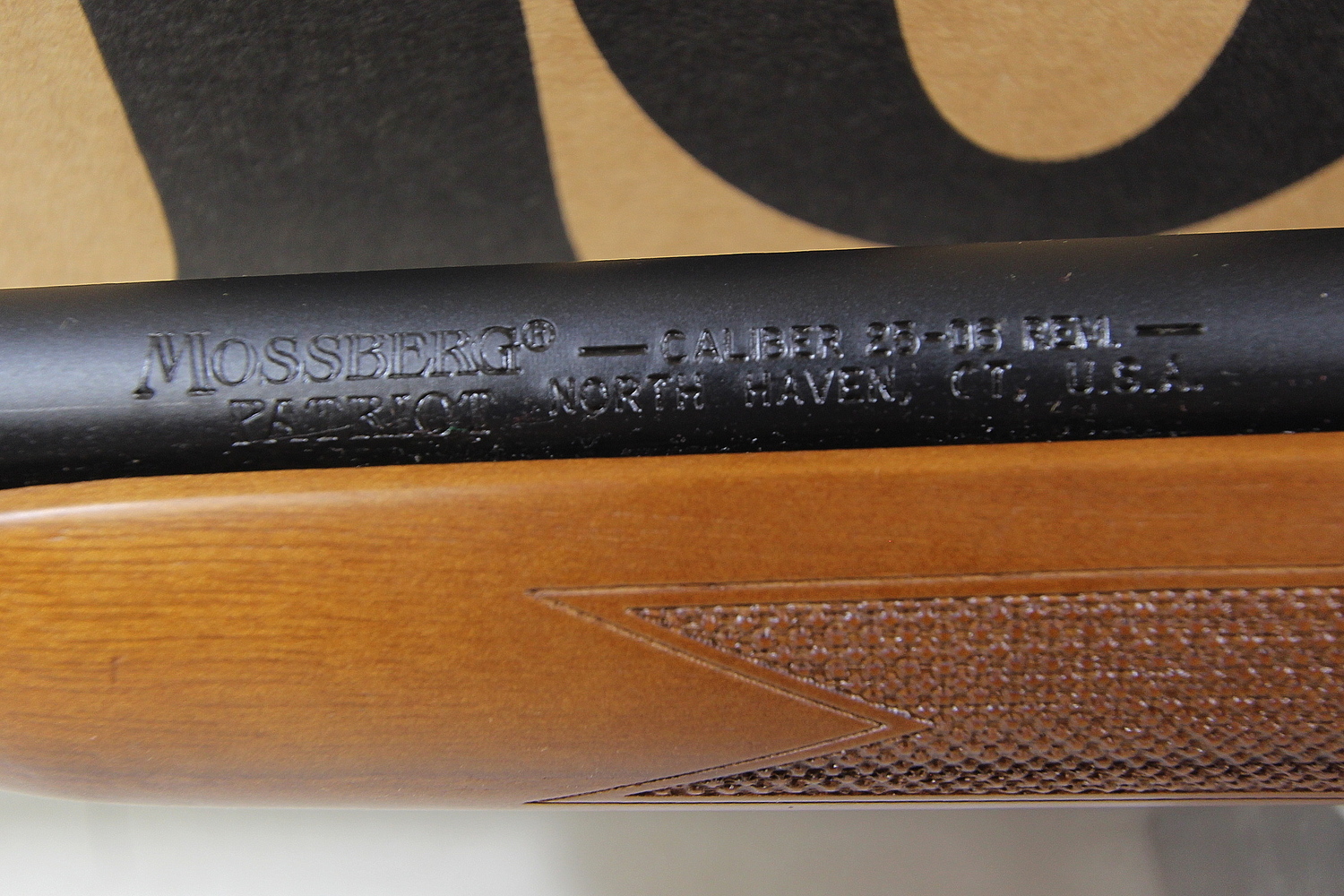 NIB MOSSBERG PATRIOT WALNUT BOLT ACTION RIFLE, 25-06 REM, 22IN BRL 27876-img-2