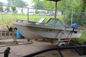 1971 Round-A-Bout  16' 70HP Evinrude Model 70573-B  Boat w/ 1972 16ft Trailer