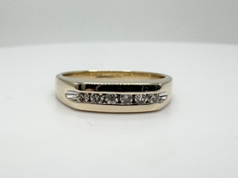  Mens 1/10ctw Diamond 14k Yellow Gold 4.6mm Band Ring Size 9