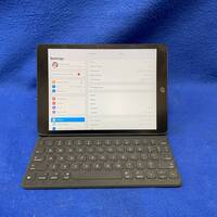 Apple A2602 ipad 9th gen 256ssd Tablet W/Keyboard Case