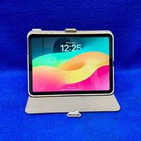 Apple MPQ03LL/A 2022 APPLE IPAD 10TH GEN WIFI ONLY W/CASE AND OFFBRAND PENCIL & 