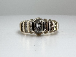  Ladies 1.50TCW Princess Diamond 14k Yellow Gold Band Ring Size 6.5
