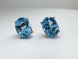  Ladies Blue Topaz 14k Yellow Gold Stud Earrings 