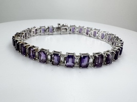  Ladies Sterling Silver Amethyst 7" Tennis Bracelet