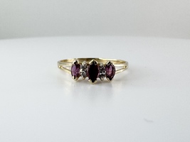 Ladies 14k Yellow Gold Diamond & Purple Stone Ring Size 7.25