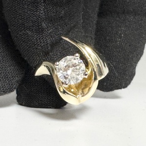  Ladies .90ct Diamond Solitaire 14k Yellow Gold Ring Size 7.75