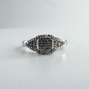  Ladies 1ctw Diamond Cluster 10k White Gold Ring Size 6.5