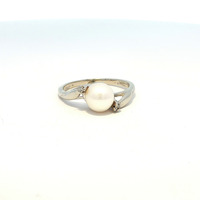  Ladies Pearl & Diamond 14k White Gold Ring Size 5.5