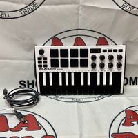 Akai PROFESSIONAL MPK Mini 25 Key Electronic Keyboard