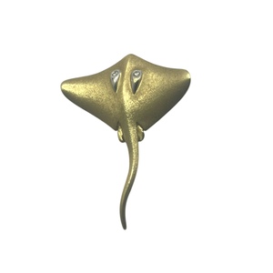  14K Yellow Gold Diamond Eye Sting Ray Pendant