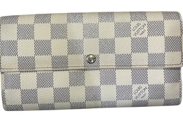 Louis Vuitton Emilie Wallet