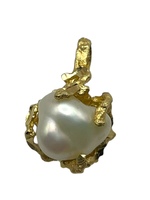  14K Yellow Gold Pearl Pendant