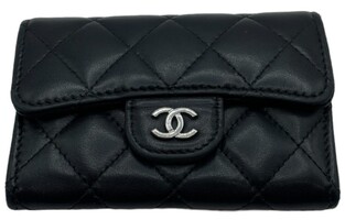 CHANEL Black Quilted Classic Medium Wallet Lambskin 